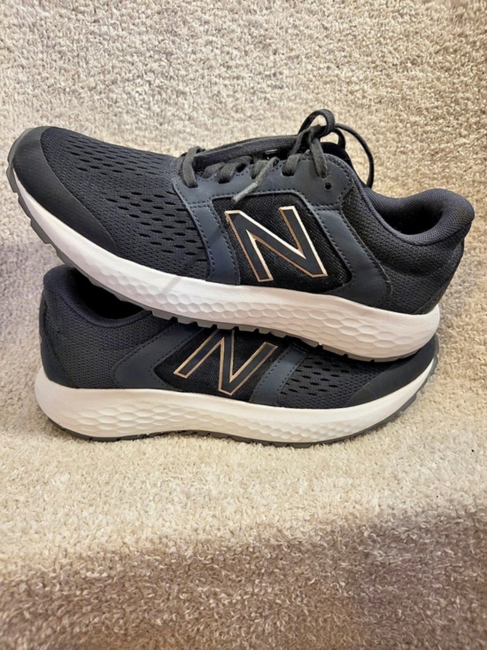 Ladies New Balance Fresh Foam 520v5 Athletic Shoes Black & White US 9.5